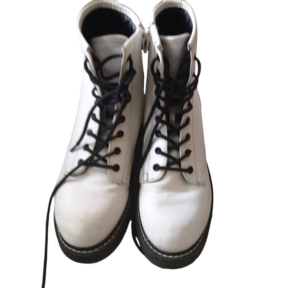 Madden Girl Size 7.5 Carra Lug Sole White Combat Boots Lace-Up Side Zip
